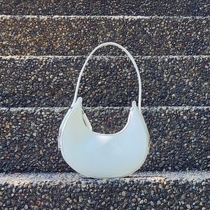 Crescent moon shape shoulder bag